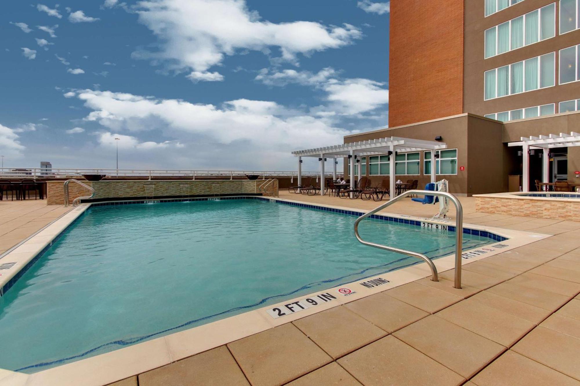 Drury Plaza Hotel Dallas リチャードソン エクステリア 写真