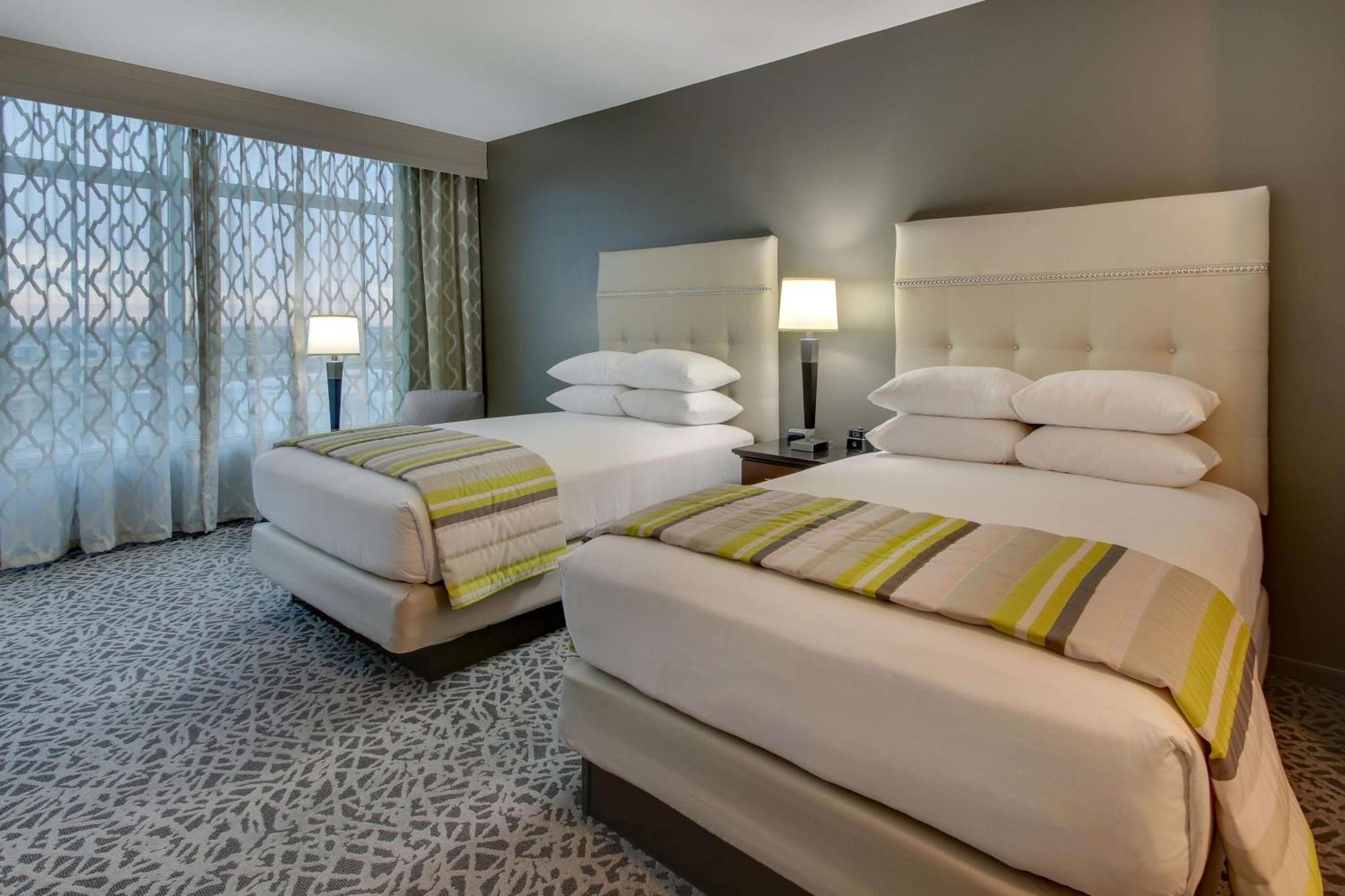 Drury Plaza Hotel Dallas リチャードソン エクステリア 写真