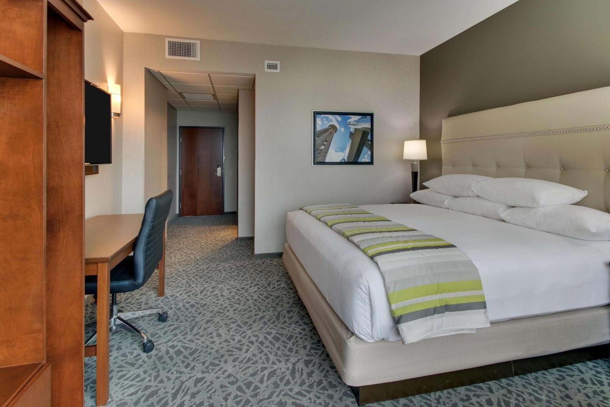 Drury Plaza Hotel Dallas リチャードソン エクステリア 写真